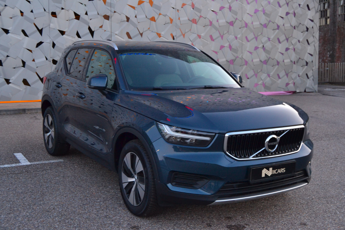 VOLVO XC40 1.5 T2